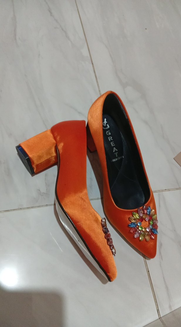 Turuncu İşlemeli Taşlı Kadın Topuklu Ayakkabı - Görsel 2