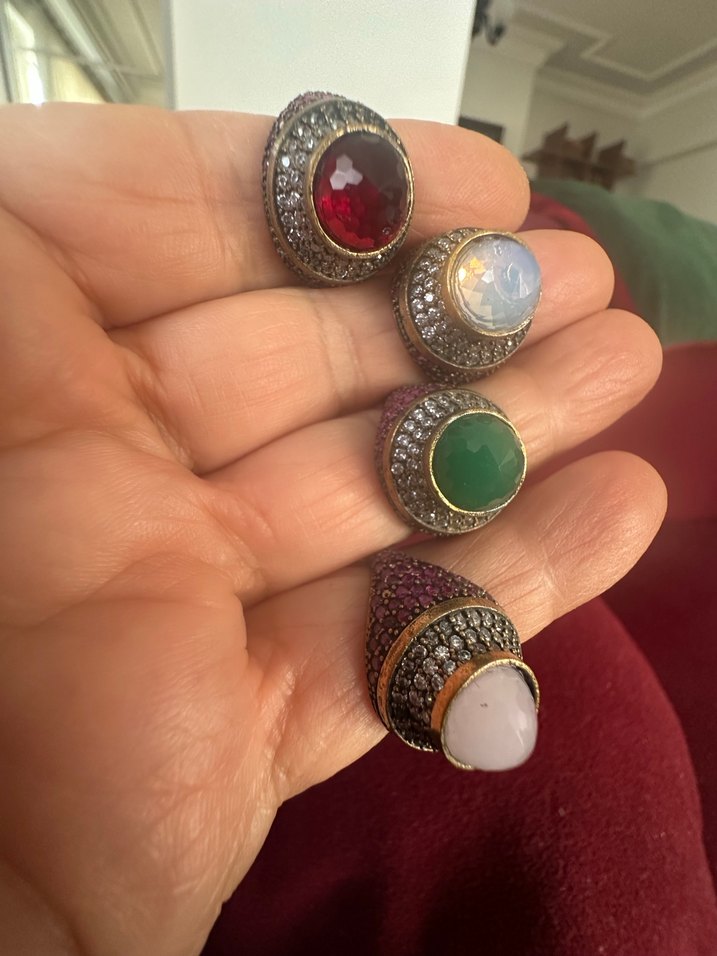 925 Ayar gümüş be deyerli taş yuzuk adedi 1500tl - Görsel 3