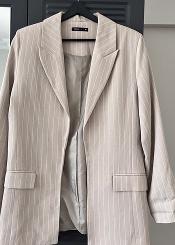 Bej Çizgili Kadın Blazer Ceket