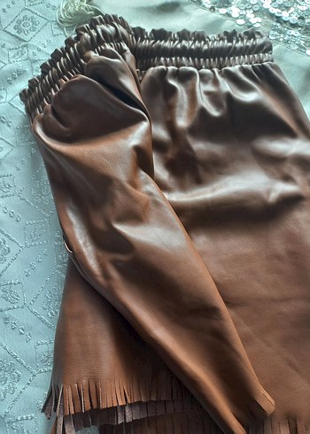 Kahverengi Deri Kadın Mini Şort - Görsel 4