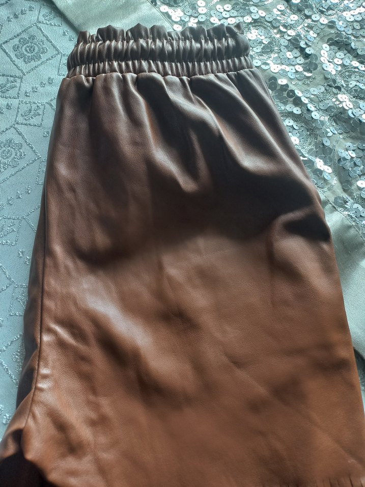 Kahverengi Deri Kadın Mini Şort - Görsel 2