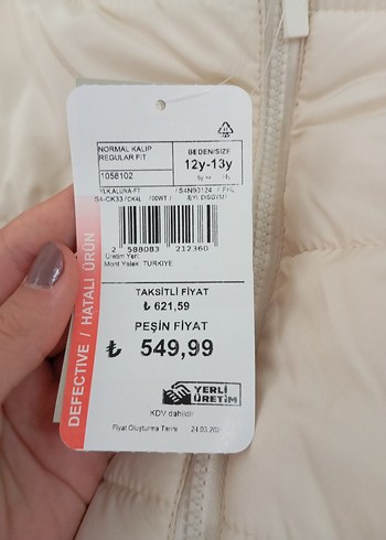 Beyaz Kapüşonlu Fermuarlı Kadın Yelek - Görsel 4