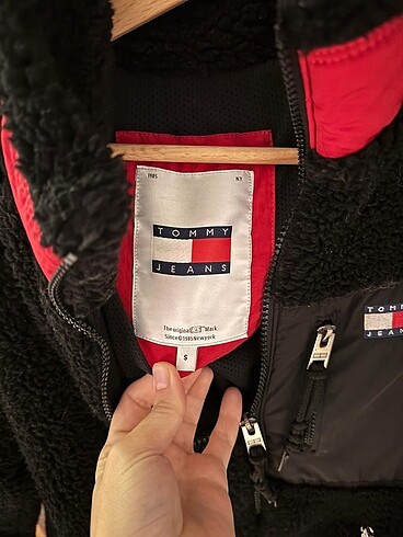 s Beden TOMMY PELUŞ MONT