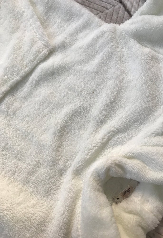 Kadın Beyaz Yumuşak Yaka Peluş Sweatshirt - Görsel 2