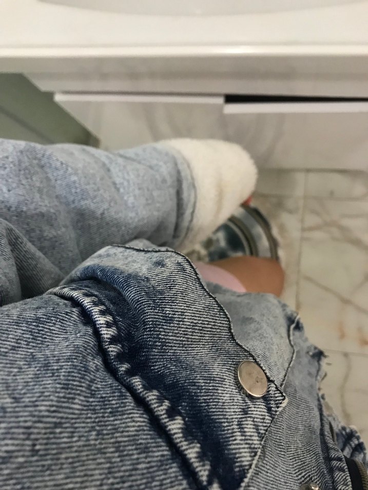 Peluş detaylı mavi rahat kesim kot ceket - Görsel 3