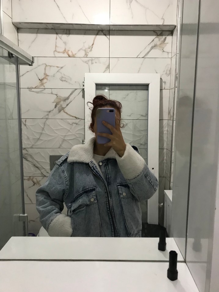 Peluş detaylı mavi rahat kesim kot ceket - Görsel 2