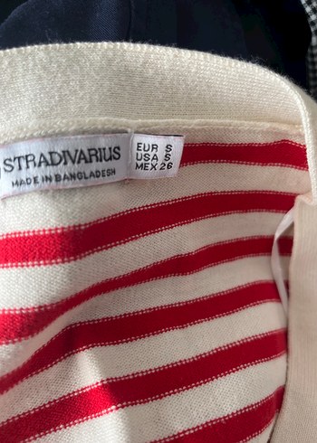 Kırmızı Çizgili V Yakalı Kadın Hırka - Görsel 2