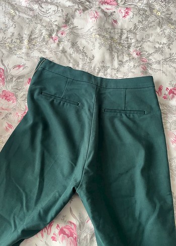 Kadın Yeşil Dar Kesim Kumaş Pantolon - Görsel 4