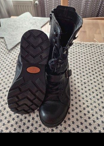 KADIN ASKERİ BOT - Görsel 3