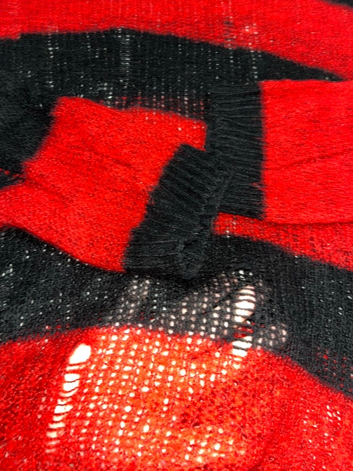 Kırmızı Siyah Çizgili Örgü Kadın delikli vintage kazak - Görsel 2