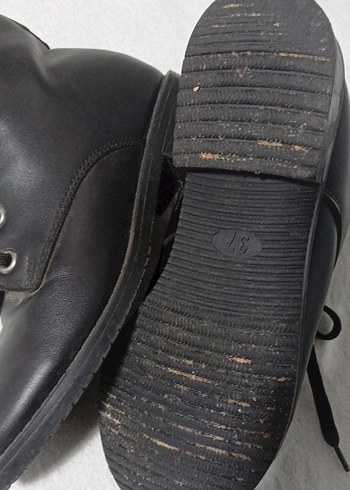 Siyah Deri Bağcıklı Blok Topuklu Bot - Görsel 3