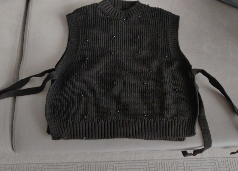 Boncuk Detaylı Örme Siyah Kadın Süveter - Görsel 5