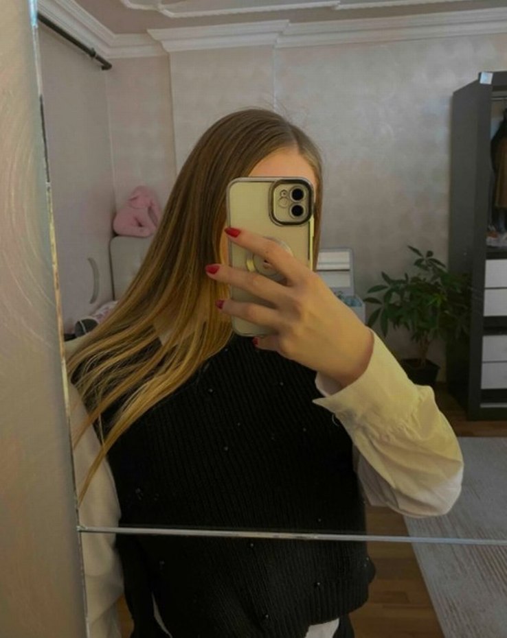 Boncuk Detaylı Örme Siyah Kadın Süveter - Görsel 4