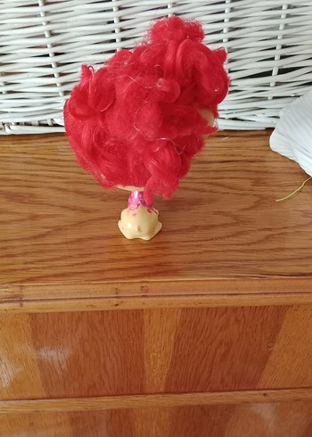  Beden Renk Kırmızı Saçlı Renkli Bebek Figürü