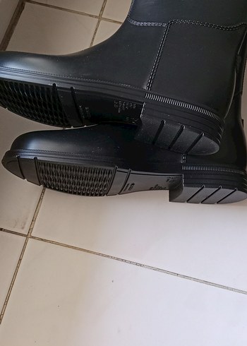 Kadın Siyah Lastik Blok Topuk Yağmur Çizmesi - Görsel 4