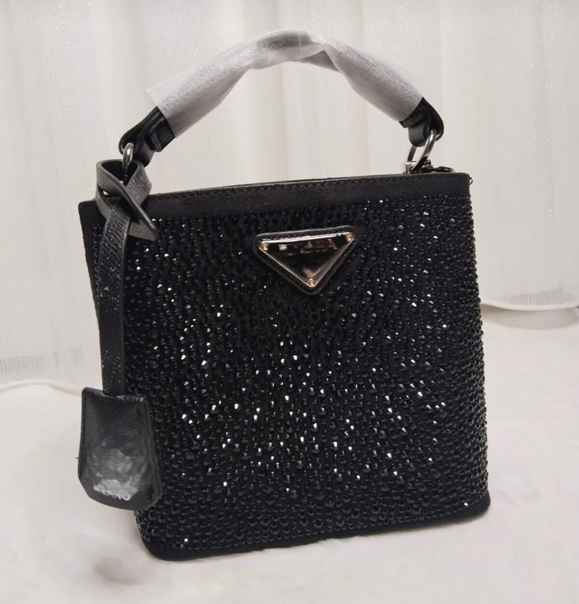 A kalite Siyah  Payetli Prada  Çanta - Görsel 3
