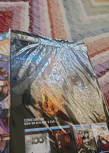 Beden Renk DC Universe Rebirth Comic Kitapları