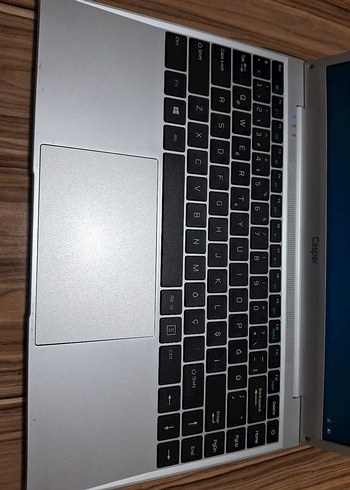 Beyaz Casper Dizüstü Bilgisayar ve Kablosuz Mouse - Görsel 5