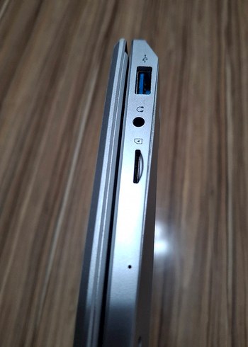 Beyaz Casper Dizüstü Bilgisayar ve Kablosuz Mouse - Görsel 7