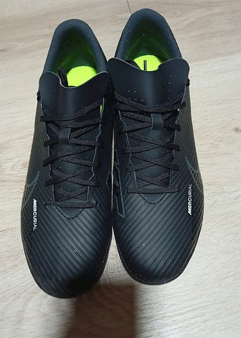 Siyah Erkek Futbol Ayakkabısı Velcro Bağcıklı