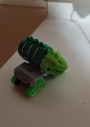  Yeşil Dinozor Tasarımlı Oyuncak Araba