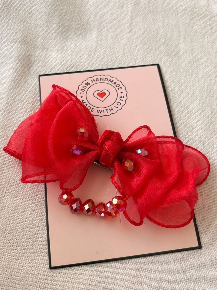 Kırmızı Nakışlı Fiyonk Saç Tokası - Görsel 2
