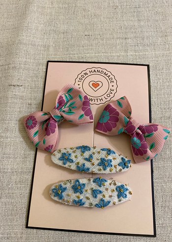 Çiçek Desenli Fiyonk ve Tokalar Seti - Görsel 2