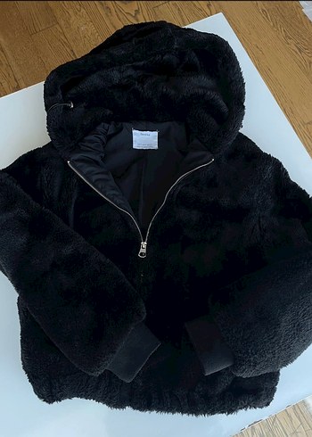 Bershka Kürklü Siyah Kapüşonlu Kadın Kış Ceketi
