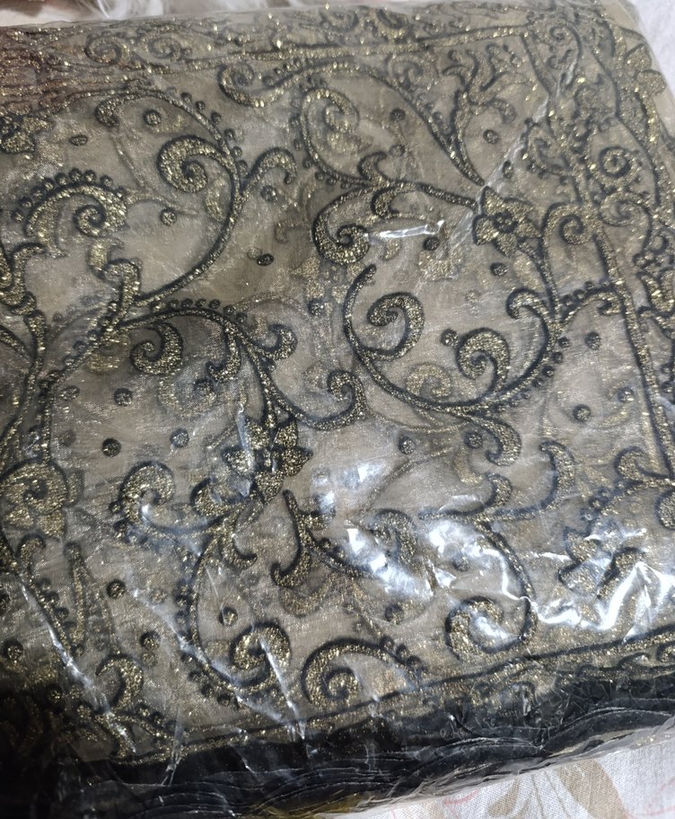 İşlemeli,simli,desenli salon örtüsü seti.12küçük,1 masa,1 büyük - Görsel 2