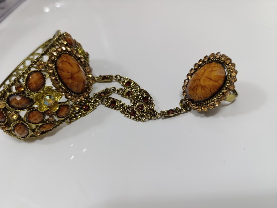 İşlemeli Zincir Detaylı Bohem Altın Bileklik - Görsel 3