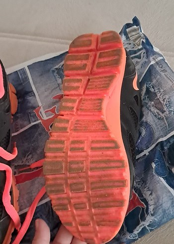 Pembe Bağcıklı Kadın Spor Ayakkabı - Görsel 3