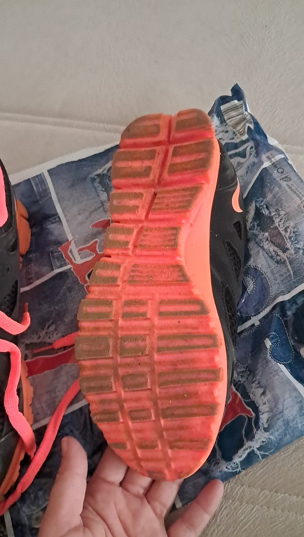 Pembe Bağcıklı Kadın Spor Ayakkabı - Görsel 3