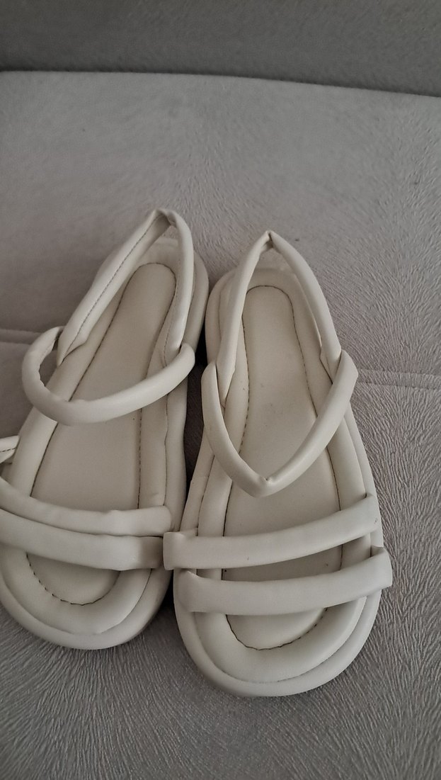 Beyaz Kadın Dolgu Topuk Sandalet - Görsel 3