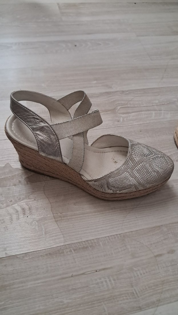 Gri Yılan Desenli Keten Dolgu Topuklu Espadril - Görsel 2