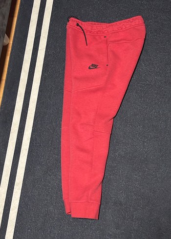 KIRMIZI NİKE TECH FLEECE - Görsel 3