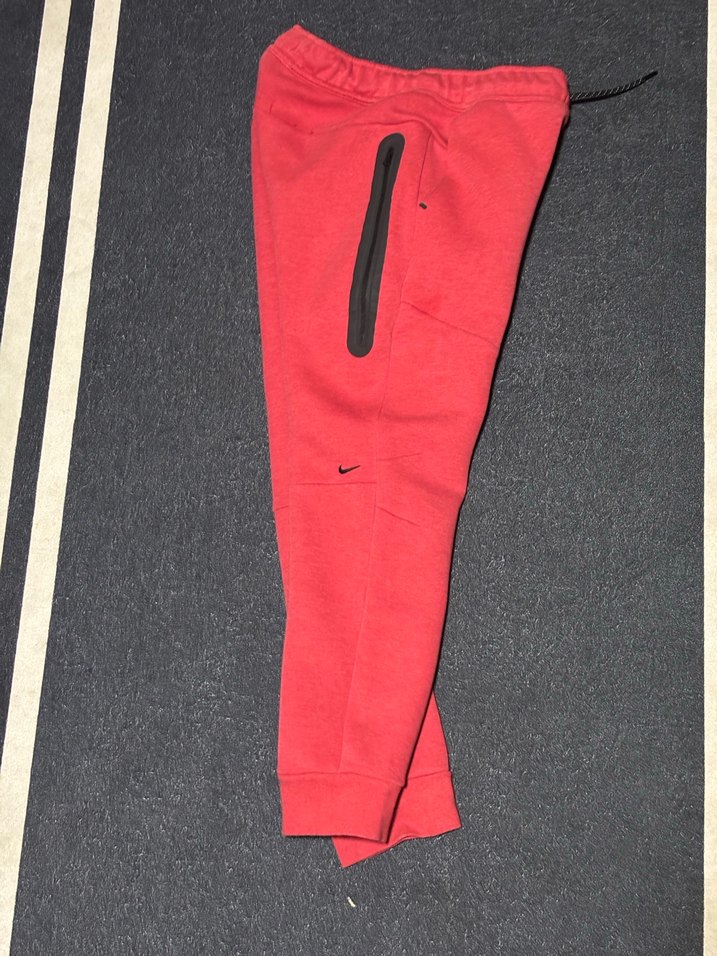 KIRMIZI NİKE TECH FLEECE - Görsel 2