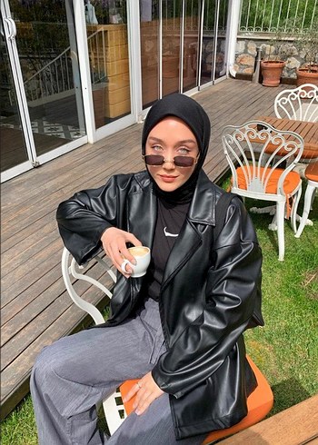 Ceylan Siyah Deri Kadın Ceket, Regular Fit, Midi Boy