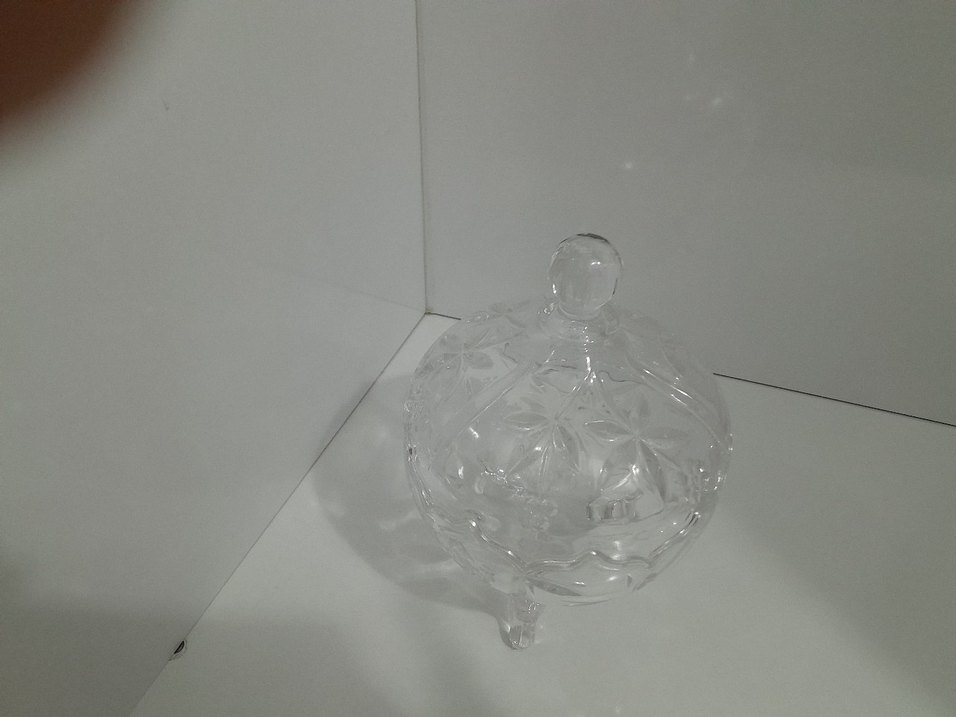 Şeffaf Cam kapakli sekerlik cok amacli kullanima uygundur - Görsel 2