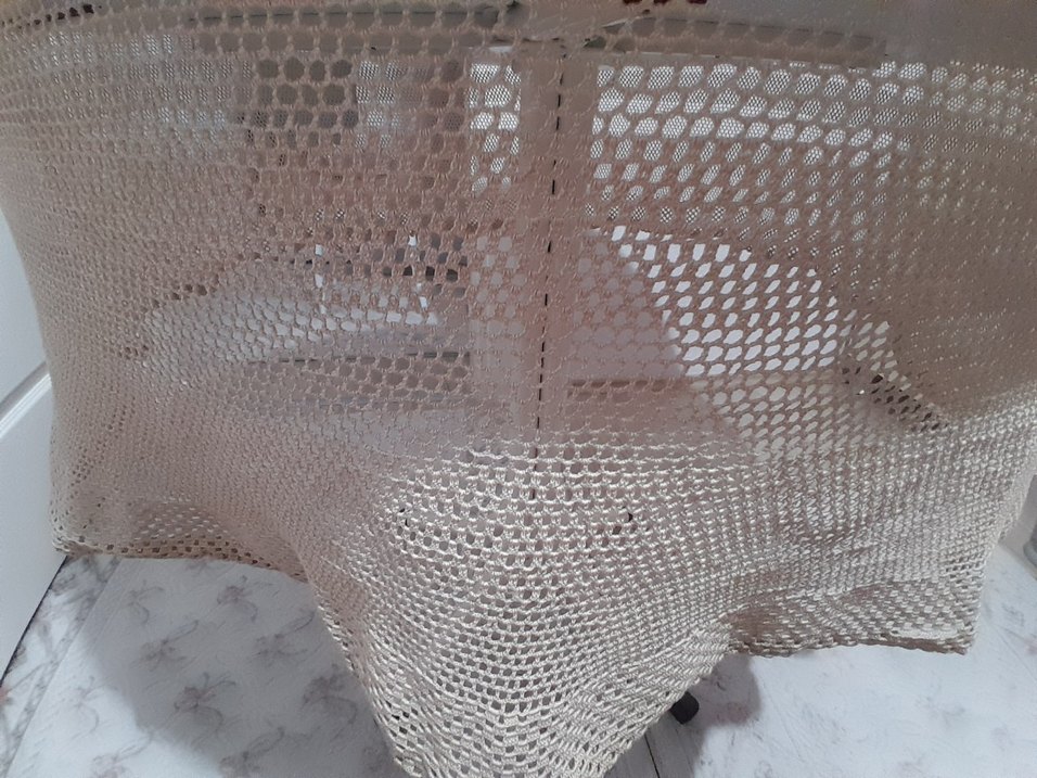 Yuvarlak Örgü Masa Örtüsü - Görsel 4