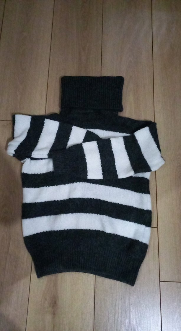 Boğazlı Çizgili Gri Kadın Kazak - Görsel 2