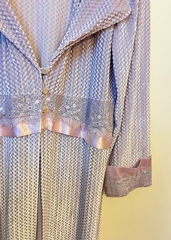 Nakışlı Uzun Kollu Bej Kadın Sabahlık - Görsel 5