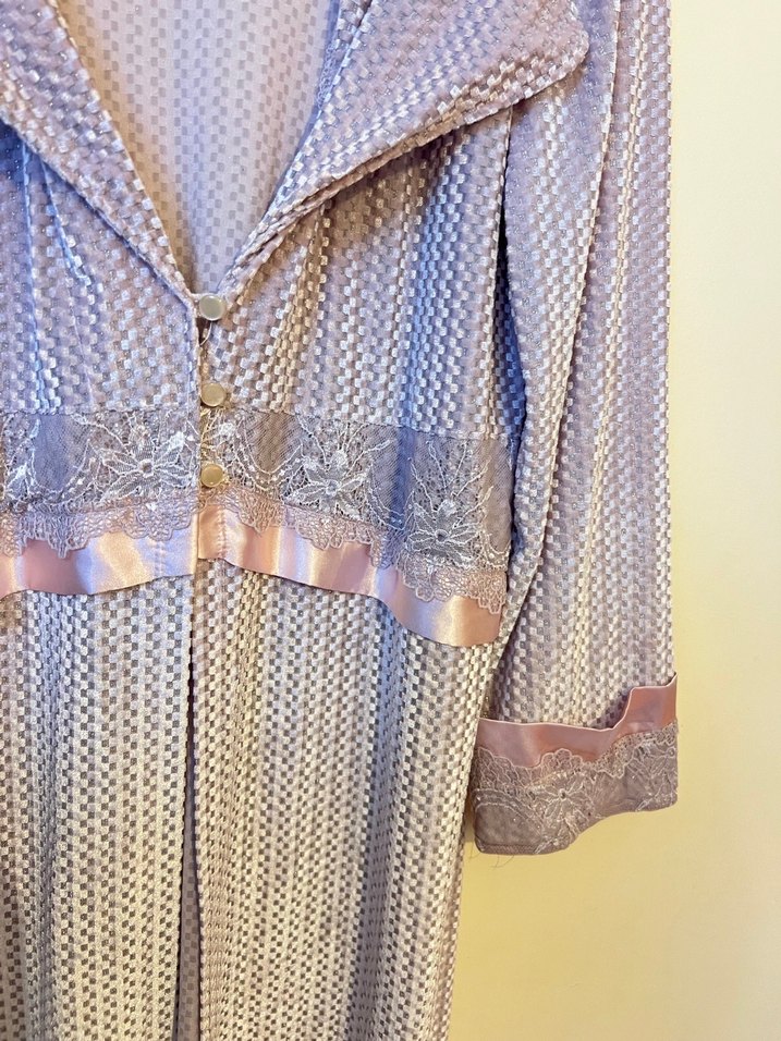 Nakışlı Uzun Kollu Bej Kadın Sabahlık - Görsel 5