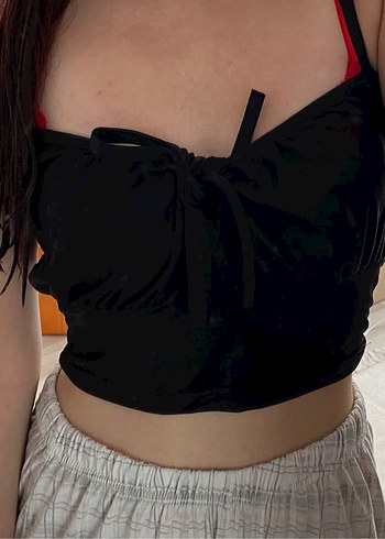 Sheinside Siyah nden Bağlamali Askılı Crop