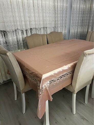 Masa örtüsü takımı
