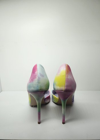 39 Beden Divarese Stiletto