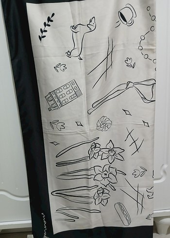 Beyaz Siyah Kenarlı İpek Kadın eşarp - Görsel 4