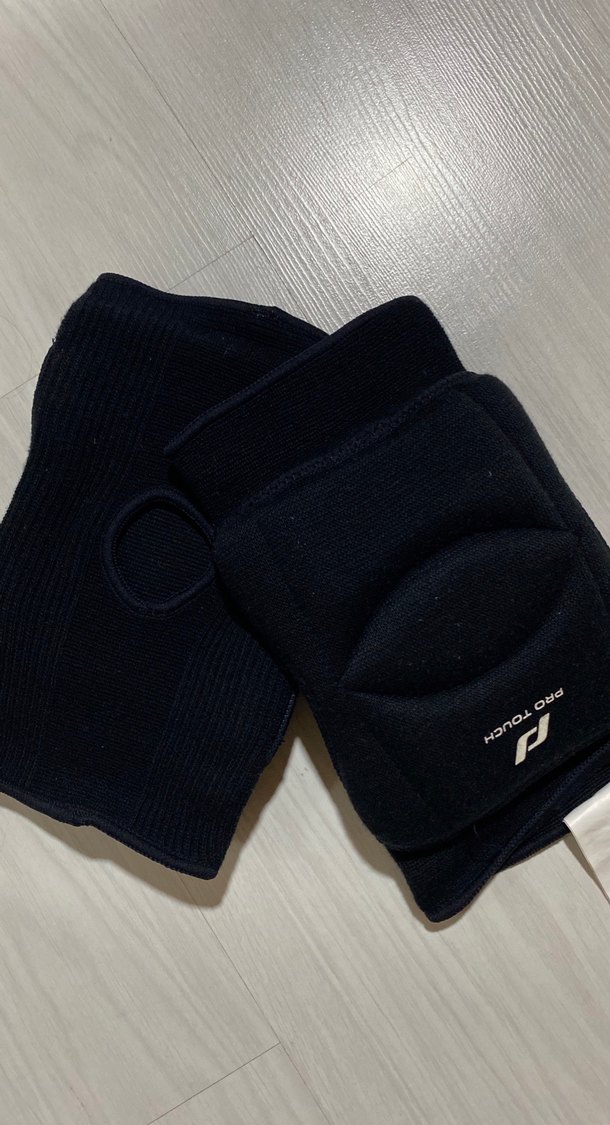 Siyah Pro Touch voleybol Diz Koruyucu - Görsel 4