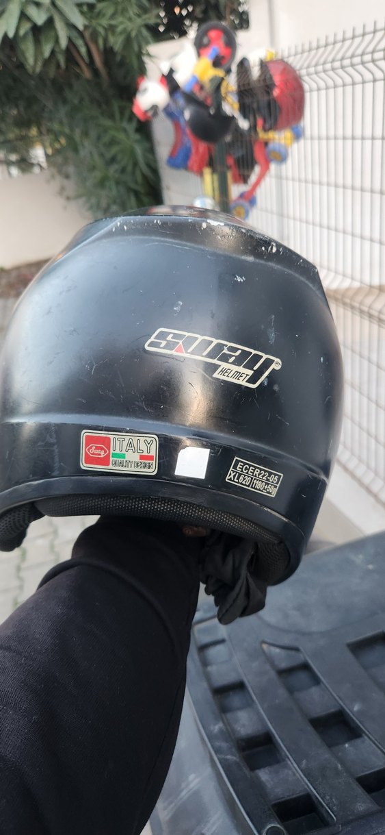 Siyah Parlak Biker Motosiklet Kaskı camsız - Görsel 2