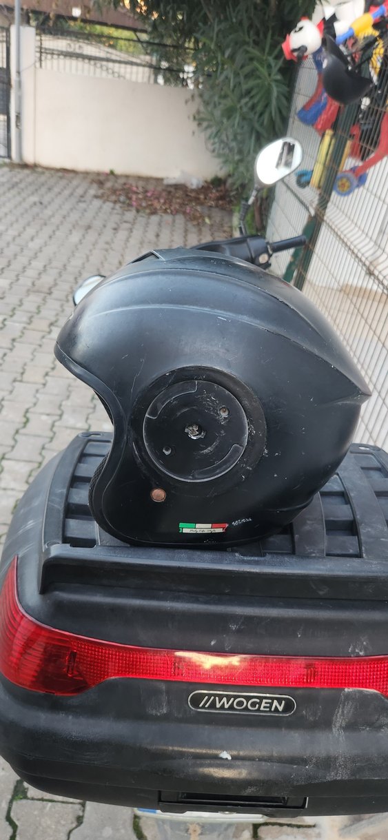 Siyah Parlak Biker Motosiklet Kaskı camsız - Görsel 4