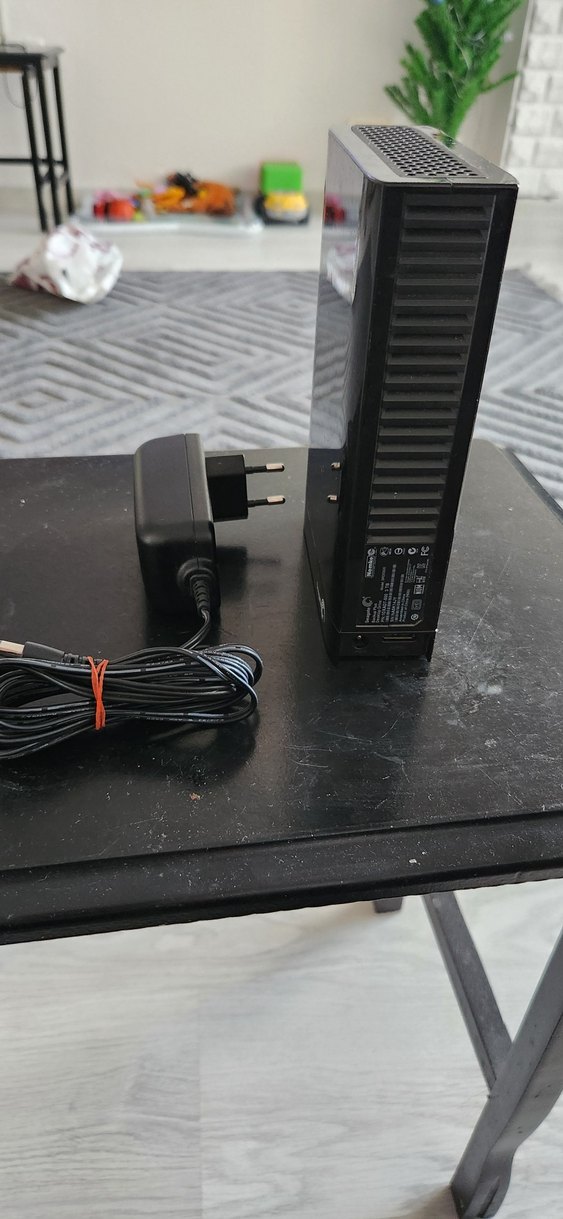 Siyah Taşınabilir Harici Hard Disk 3T - Görsel 3